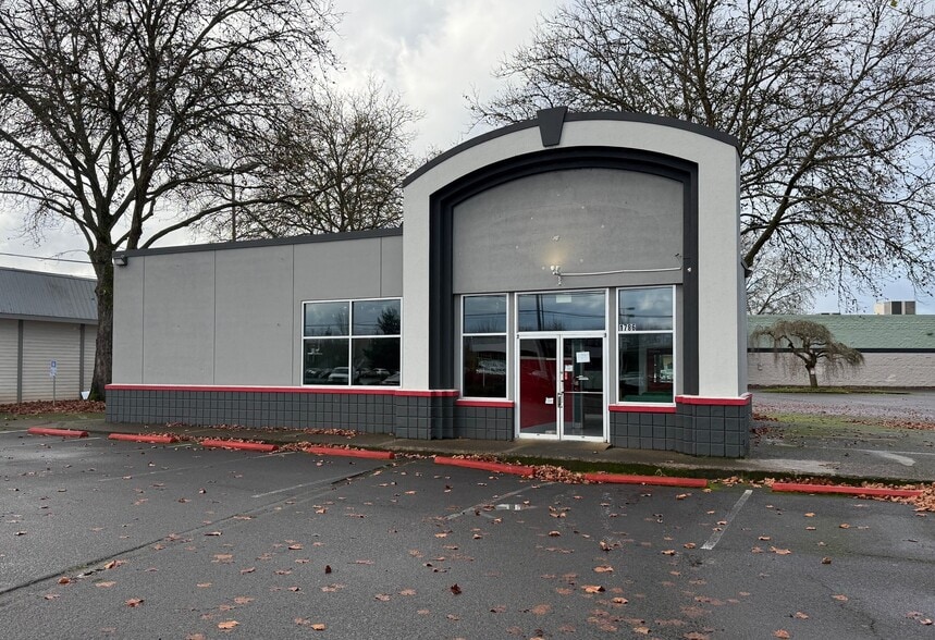 Primary Photo Of 1786 NW 9th St, Corvallis Convenience Store For Lease