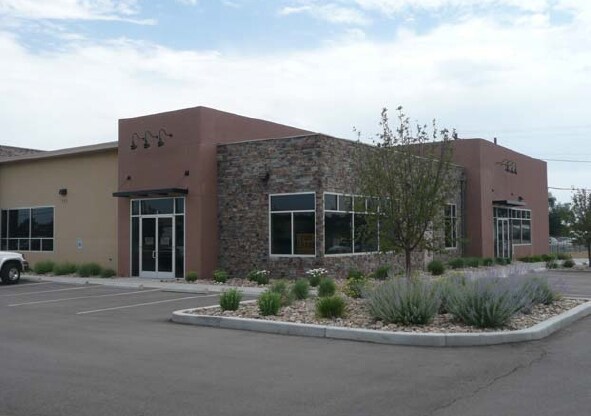 More Photos Of 333 E 1st Ave, Longmont Showroom For Lease