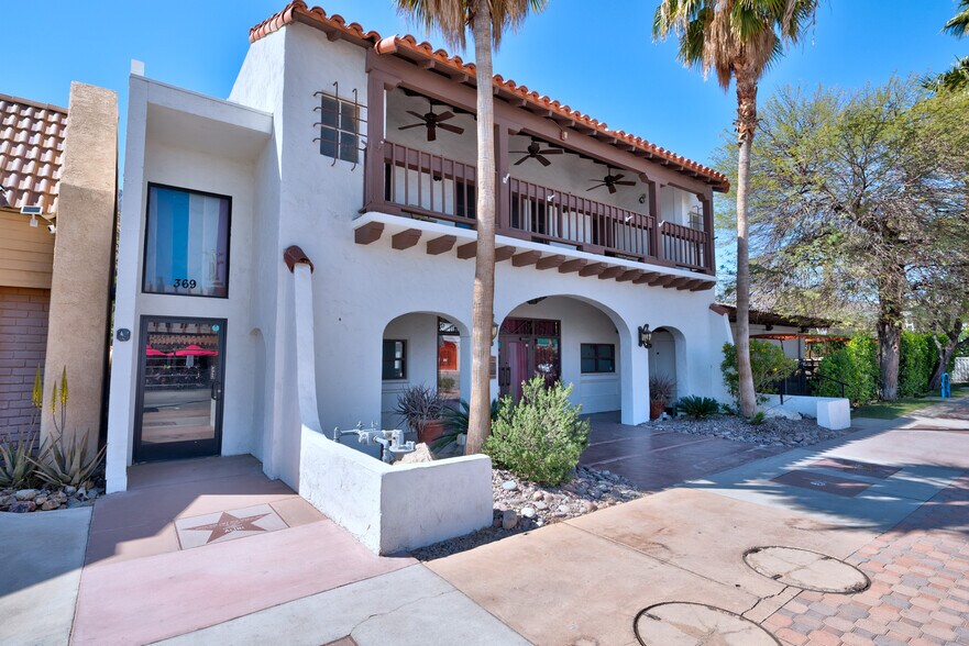 More Photos Of 369 N Palm Canyon Dr, Palm Springs Restaurant For Lease