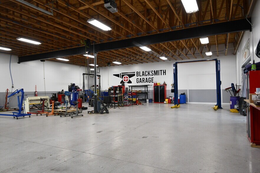 More Photos Of 4930 E 2550 N, Eden Auto Dealership For Lease