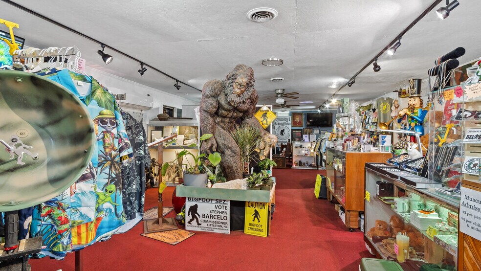 More Photos Of 300 W North Main St, Littleton General Retail For Sale