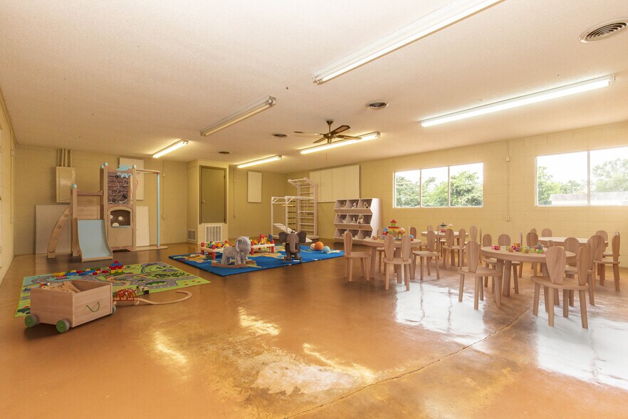 More Photos Of 4846 US Highway 67 W, Simms Daycare Center For Sale
