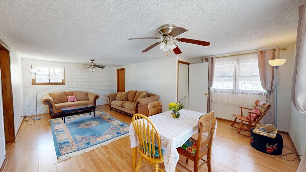 More Photos Of S5539 Us Hwy 14, Viroqua Hotel For Sale