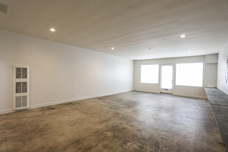 More Photos Of 2117-2119 E 7th St, Long Beach Storefront Retail Residential For Sale