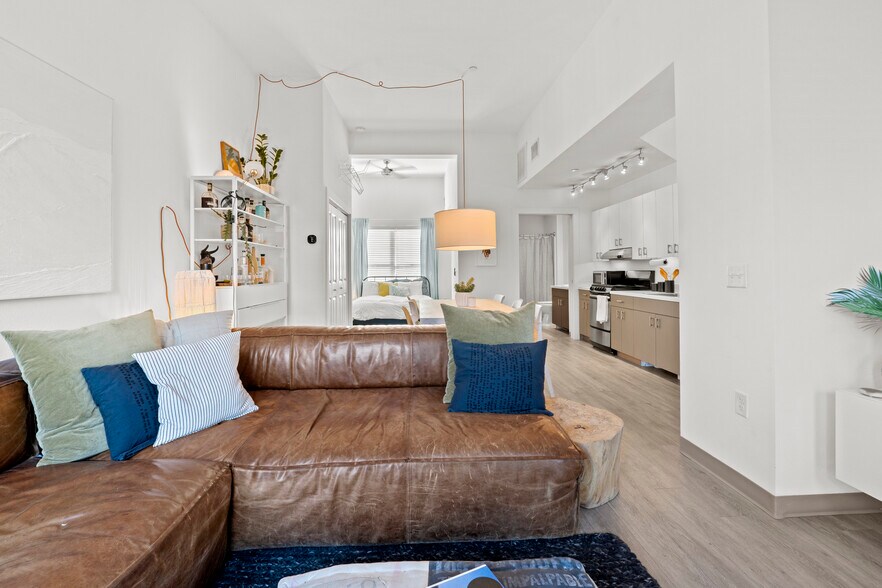 More Photos Of , Lakeland Multifamily For Sale