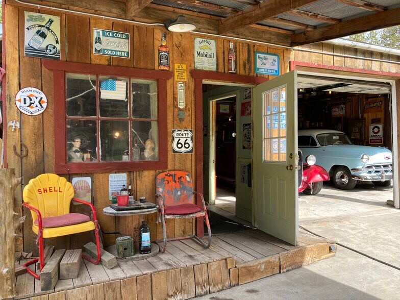 More Photos Of 22413 Highway C, Lawson Specialty For Sale