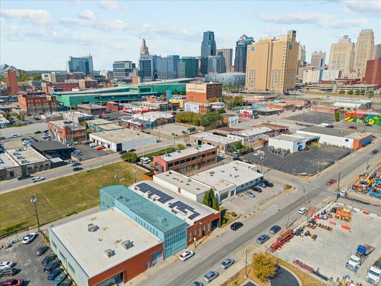 More Photos Of 1714 Holmes St, Kansas City Office For Lease