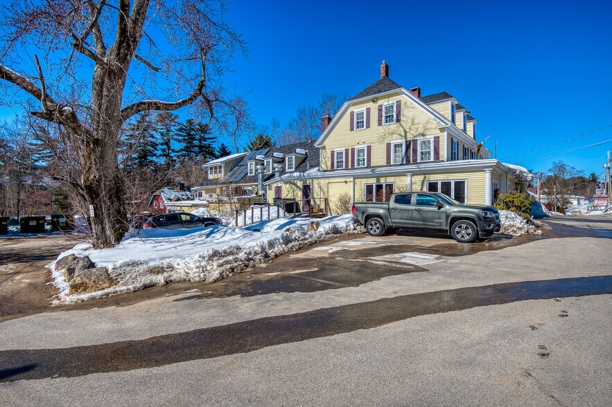 More Photos Of 3378 White Mountain Hwy, North Conway General Retail For Sale