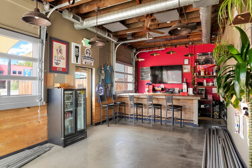 More Photos Of 470 Broadway, Denver Restaurant For Lease