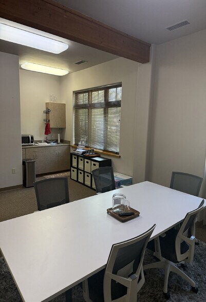 More Photos Of 1338 W Forest Meadows St, Flagstaff Medical For Lease