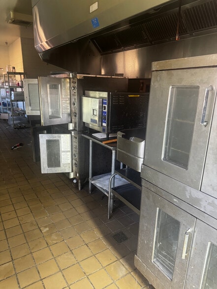 More Photos Of 241 S Chamberlain Ave, Rockwood Assisted Living For Sale