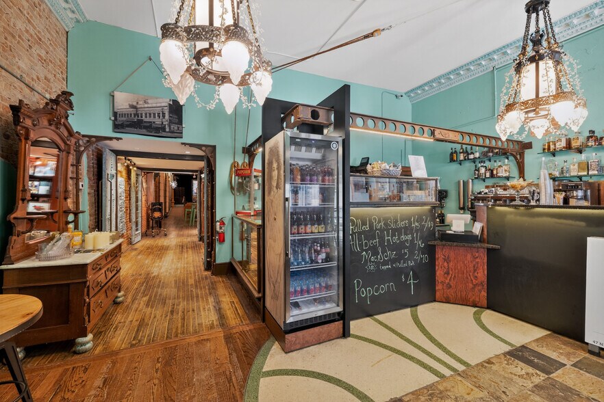 More Photos Of 47 N Saginaw St, Pontiac Storefront Retail Office For Sale