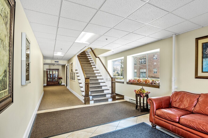 More Photos Of 540 Main St, Hyannis General Retail For Sale