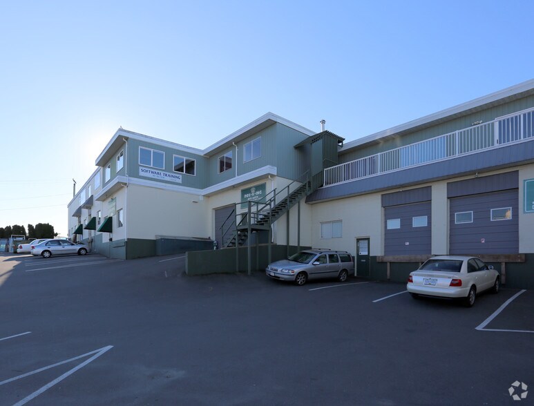 Primary Photo Of 945-977 Alston St, Victoria Service For Lease