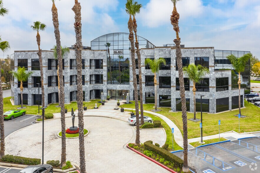 Primary Photo Of 20 Corporate Park, Irvine Office Residential For Lease
