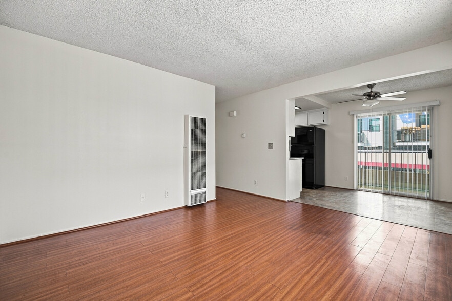 More Photos Of 927 S Berendo St, Los Angeles Apartments For Sale