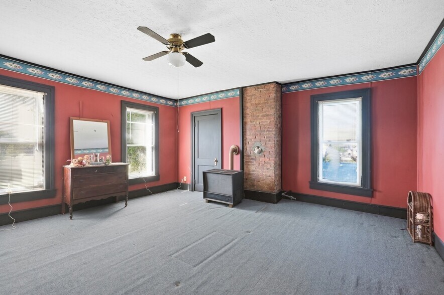 More Photos Of 4650 Highway 52, Loretto Apartments For Sale