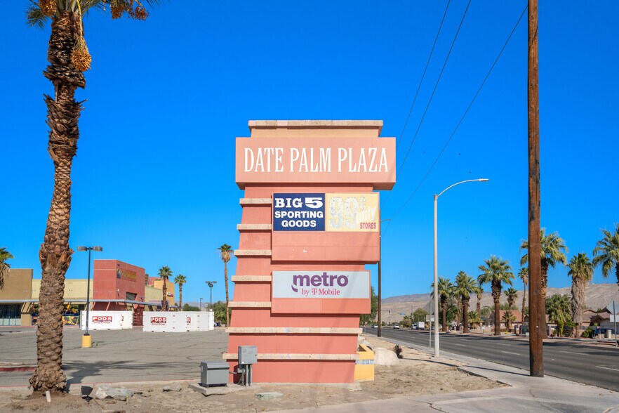 More Photos Of 31033 Date Palm Dr, Cathedral City Storefront For Sale