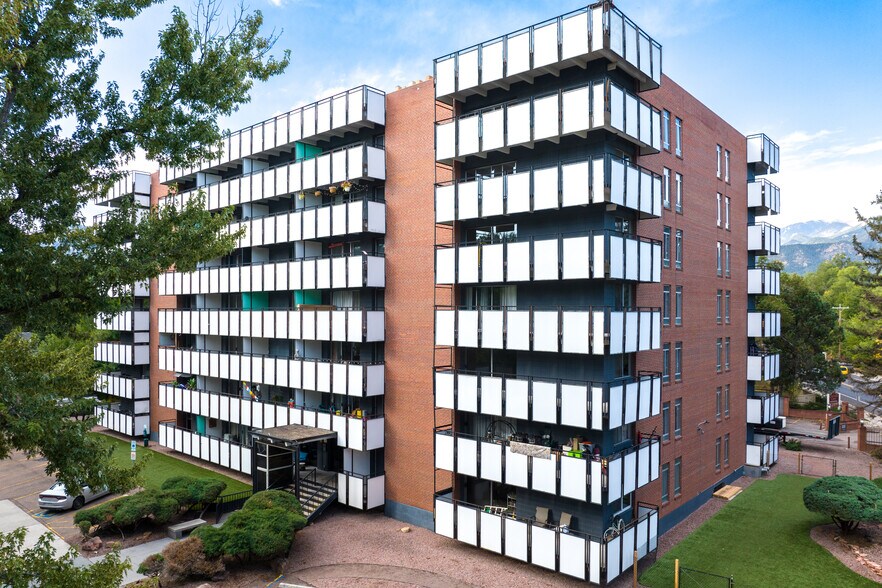 Primary Photo Of 107 W Cheyenne Rd, Colorado Springs Apartments For Sale