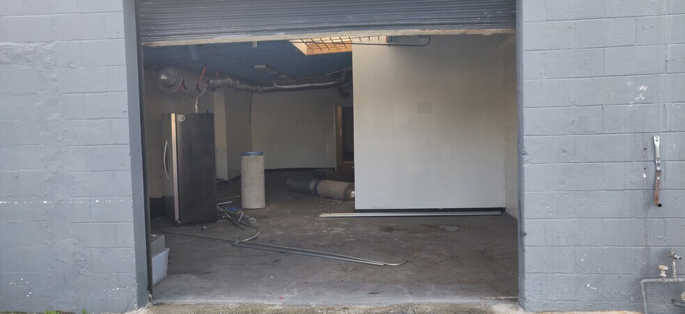 More Photos Of 435 23rd Ave, Oakland Warehouse For Lease