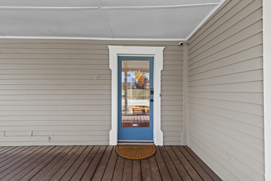 More Photos Of 90 E Moreno St, Buford Office Residential For Sale