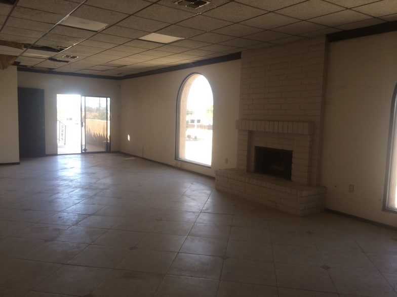 More Photos Of 16689 Foothill Blvd, Fontana Office For Lease