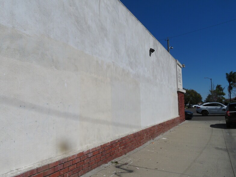 More Photos Of 8471 S Van Ness Ave, Inglewood Loft Creative Space For Sale