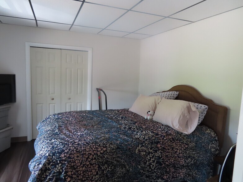 More Photos Of 275 Main St, Saegertown Storefront Retail Residential For Sale