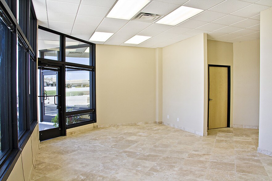 More Photos Of 7655 E Redfield Rd, Scottsdale Light Distribution For Lease