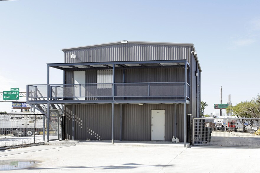 Primary Photo Of 961 Savage Ln, Corpus Christi Service For Sale