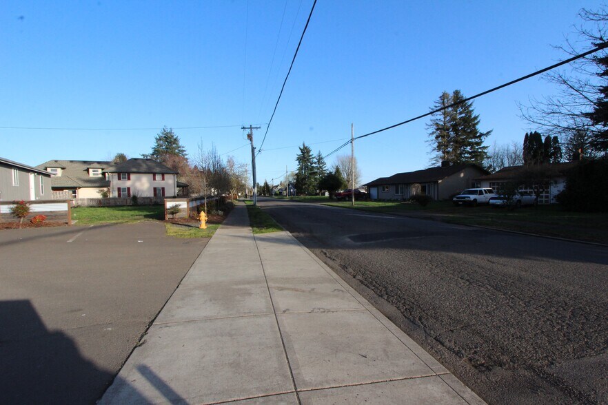 More Photos Of 515 SE Sheridan Rd, Sheridan Manufactured Housing Mobile Home Park For Sale