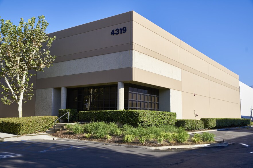 More Photos Of 4317 E Santa Ana St, Ontario Unknown For Lease