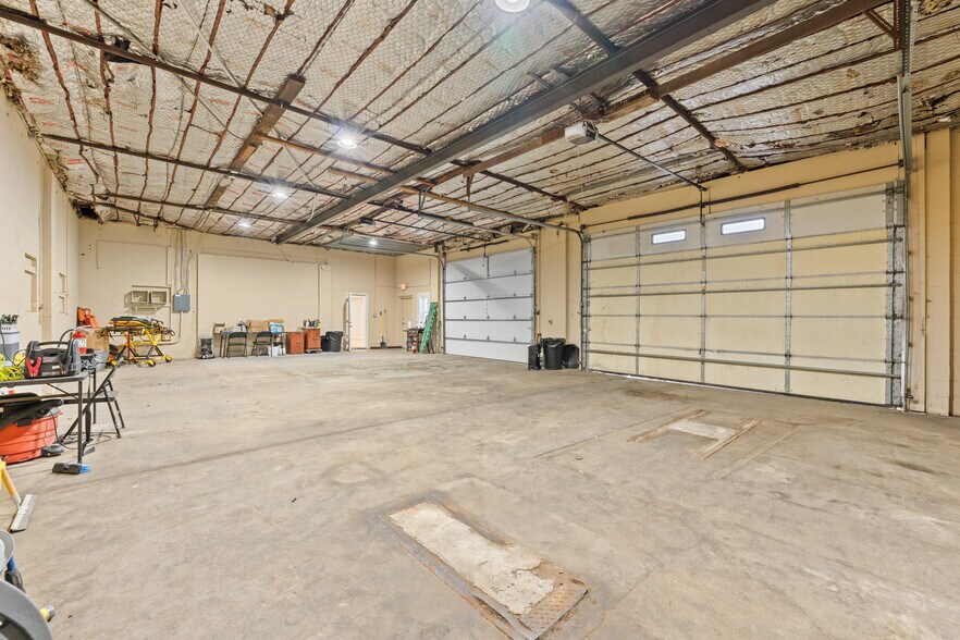 More Photos Of 1099 US Highway 22, Circleville Warehouse For Lease
