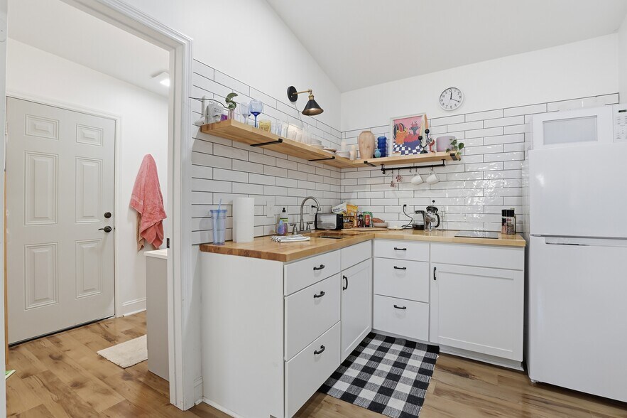 More Photos Of 521 W 37th St, Savannah Multifamily For Sale