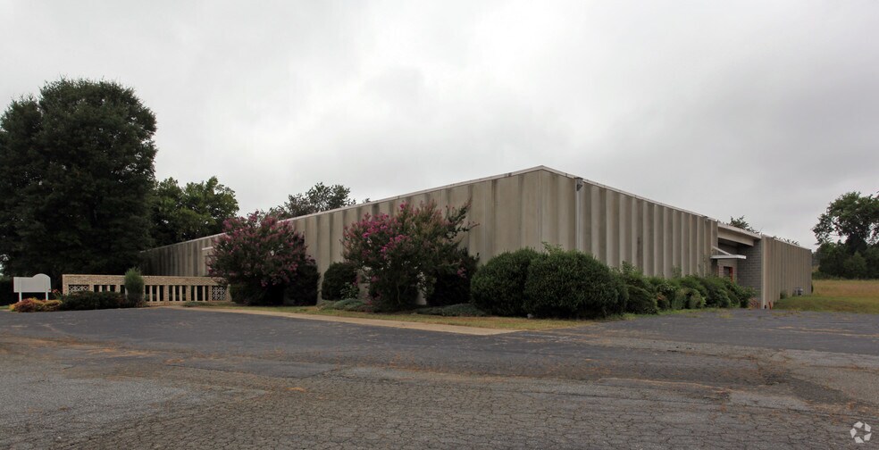 More Photos Of 4095 Old Salisbury Rd, Lexington Warehouse For Lease