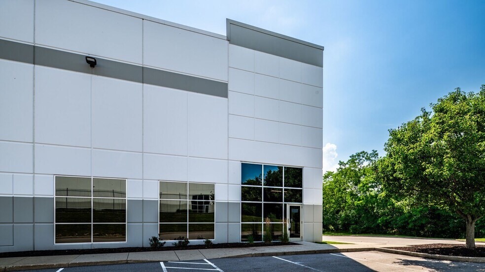 More Photos Of 2305-2335 Global Way, Hebron Warehouse For Lease