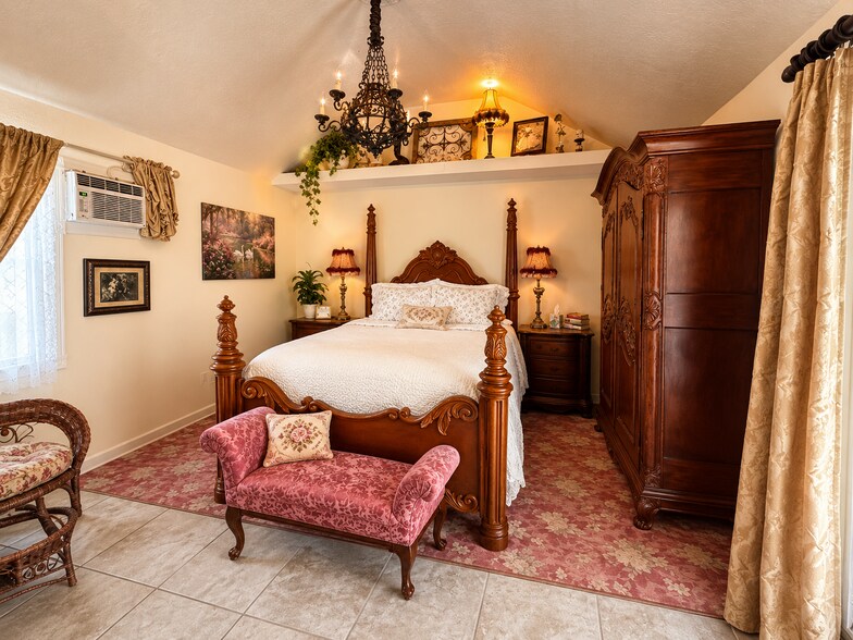 More Photos Of 15 West St, Lake George Hospitality For Sale