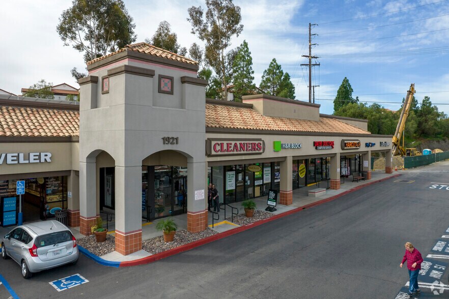 More Photos Of 1929 W San Marcos Blvd, San Marcos Unknown For Lease