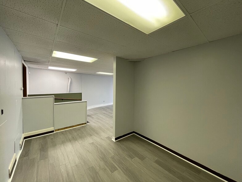 More Photos Of 2 S West Blvd, Newfield Storefront Retail Office For Lease