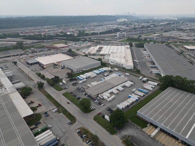 More Photos Of 1450 Southern Rd, Kansas City Truck Terminal For Lease