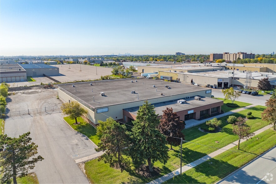 More Photos Of 1075 Clark Blvd, Brampton Warehouse For Lease