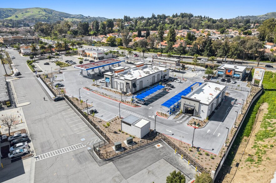 More Photos Of 42-44 Rio Rancho Road, Pomona General Retail For Sale