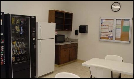 More Photos Of 206-208 W Hi-Line Rd, Pharr Warehouse For Lease