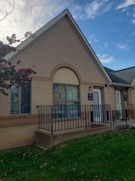 More Photos Of 14 Executive Park Ct, Germantown Office For Sale