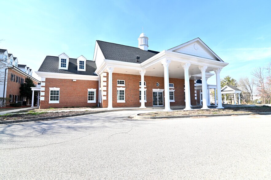 More Photos Of 11360 Pembrooke Sq, Waldorf Medical For Lease