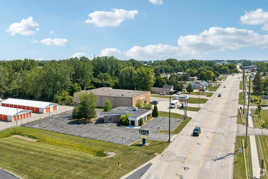 More Photos Of 4335 Wilder Rd, Bay City Office For Sale