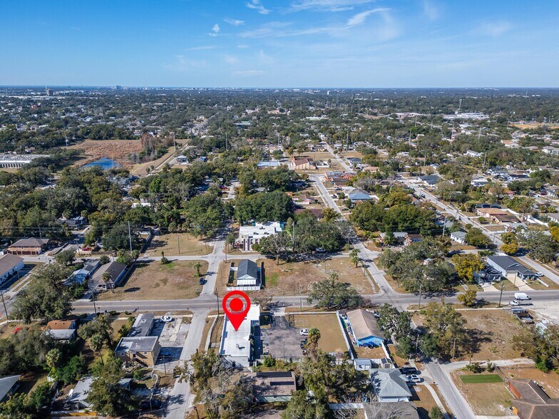 More Photos Of 3411 N 29th St, Tampa Office For Sale
