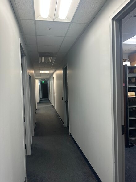 More Photos Of 7011 Rivers Ave, Charleston Office For Sale