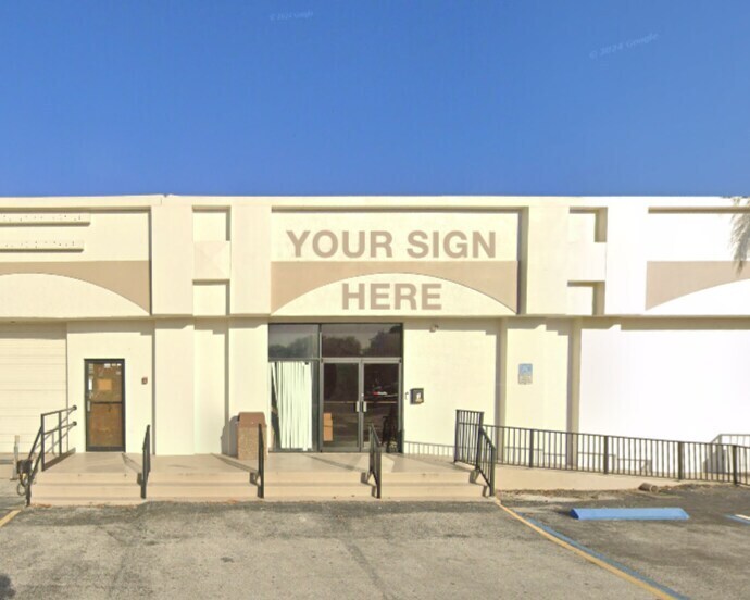 More Photos Of 2154 Zip Code Pl, West Palm Beach General Retail For Lease