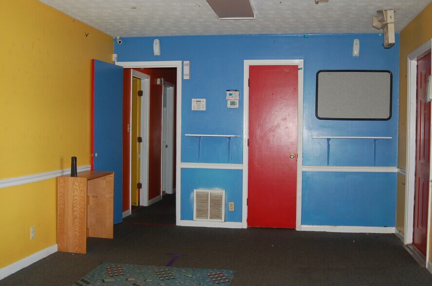 More Photos Of 1267 Old Norcross Rd, Lawrenceville Daycare Center For Sale